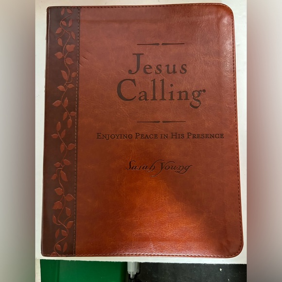 Jesus Calling by Sarah Young Peace Brand New Deluxe Soft Leather Bound Edition - Picture 1 of 2
